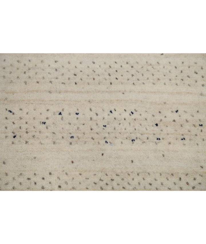 Ivory Indian Oriental Rug 8' 2" x 9' 8" Hand-Knotted | No. AT80313