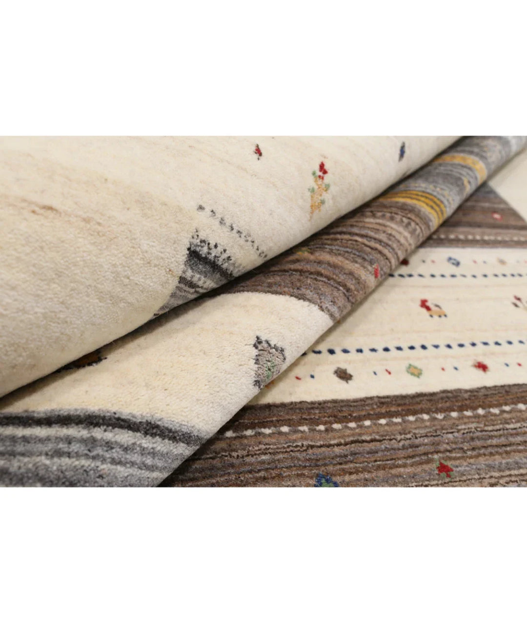 Ivory Indian Lori Rug 6' 8" x 9' 10" Hand-Knotted | No. AT80444