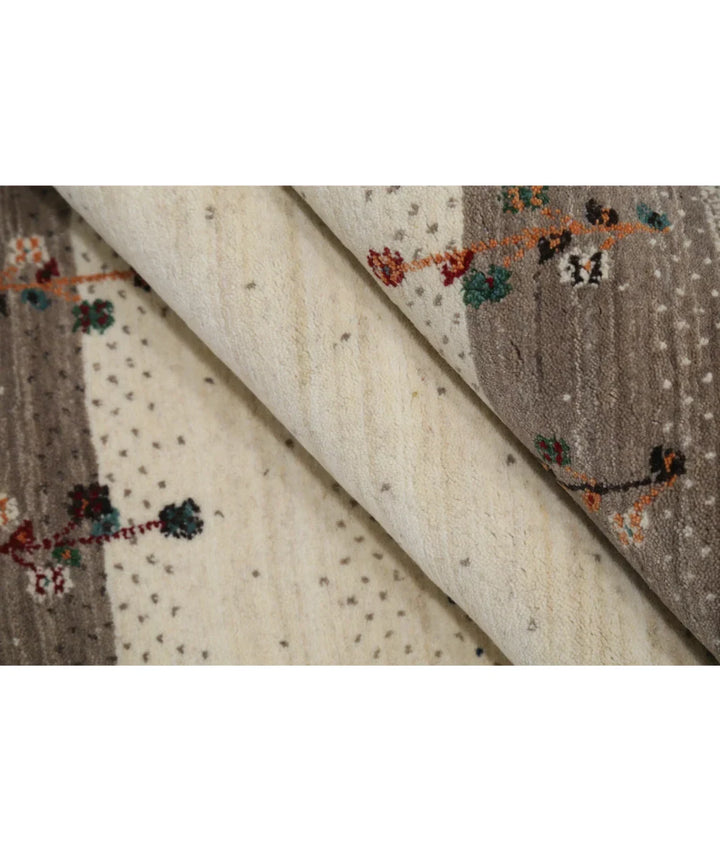 Ivory Indian Lori Rug 4' 10" x 6' 7" Hand-Knotted | No. AT80627
