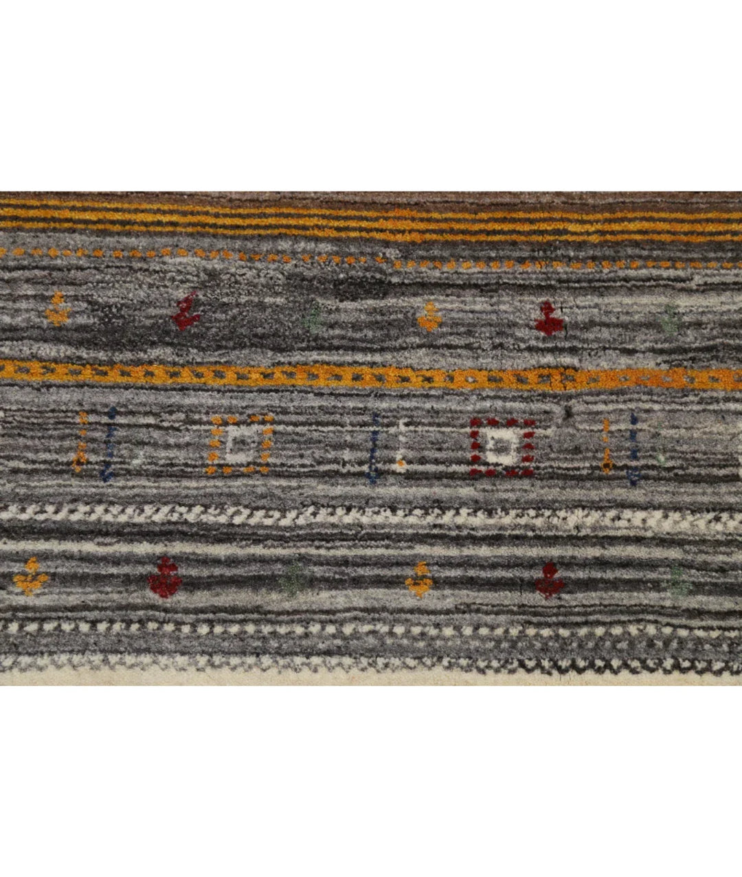 Ivory Indian Oriental Rug 6' 7" x 9' 10" Hand-Knotted | No. AT81085
