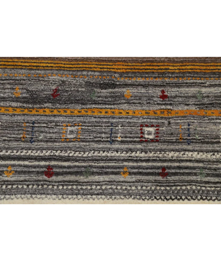 Ivory Indian Oriental Rug 6' 7" x 9' 10" Hand-Knotted | No. AT81085