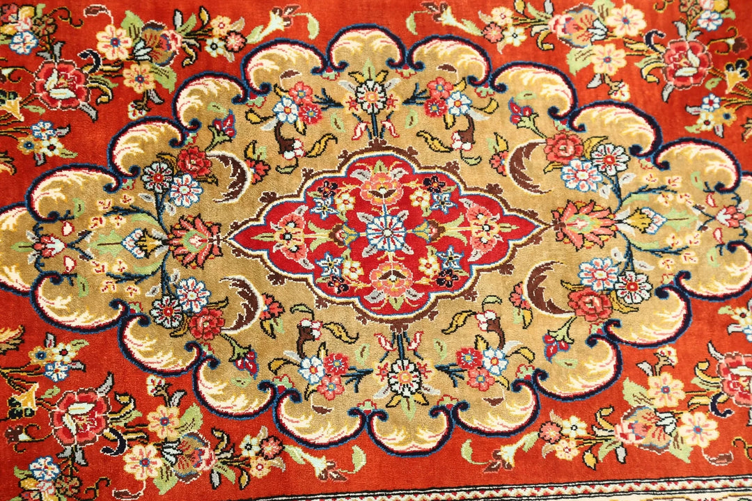 Persian Qum Silk Runner Rug 1' 7" x 5' 3" Hand-Knotted | No. AT82689
