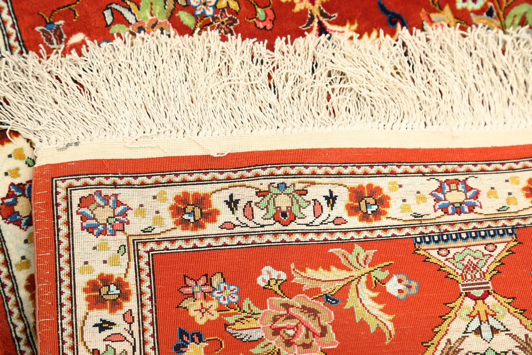 Persian Qum Silk Runner Rug 1' 7" x 5' 3" Hand-Knotted | No. AT82689