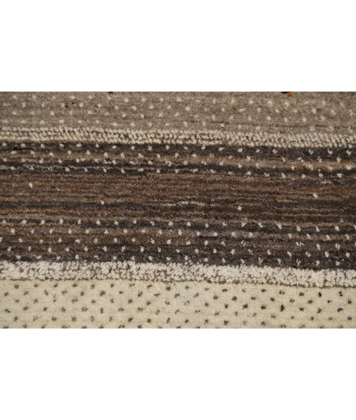 Ivory Indian Oriental Rug 6' 5" x 8' 1" Hand-Knotted | No. AT833538
