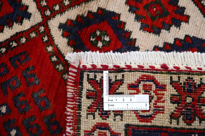 Persian Shiraz Rug 2' 9" x 3' 9" Hand-Knotted | No. AT83650