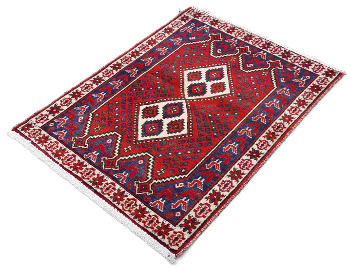 Persian Shiraz Rug 2' 9" x 3' 9" Hand-Knotted | No. AT83650