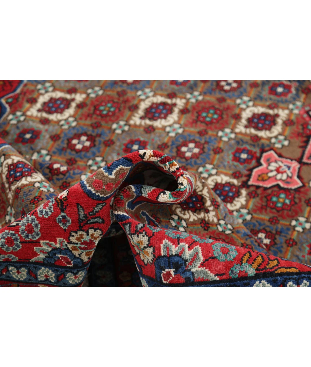 Persian Bijar Rug 5' 1" x 10' 2" Hand-Knotted | No. AT83744