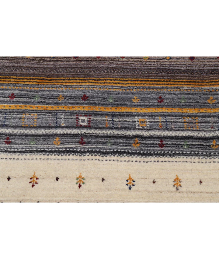 Ivory Indian Oriental Rug 5' 8" x 7' 10" Hand-Knotted | No. AT845348