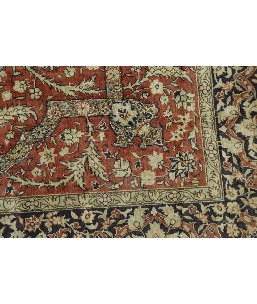 Chinese Hereke Rug 2' 7" x 3' 11" Hand-Knotted | No. AT84633