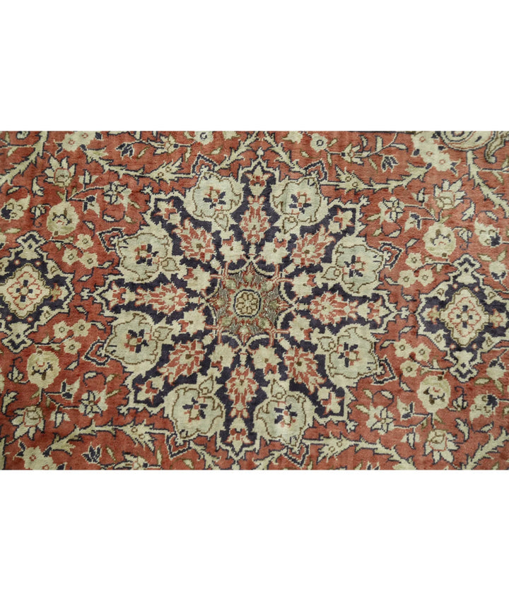 Chinese Hereke Rug 2' 7" x 3' 11" Hand-Knotted | No. AT84633