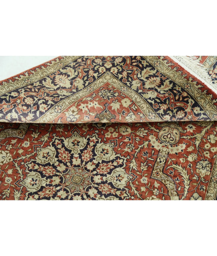 Chinese Hereke Rug 2' 7" x 3' 11" Hand-Knotted | No. AT84633