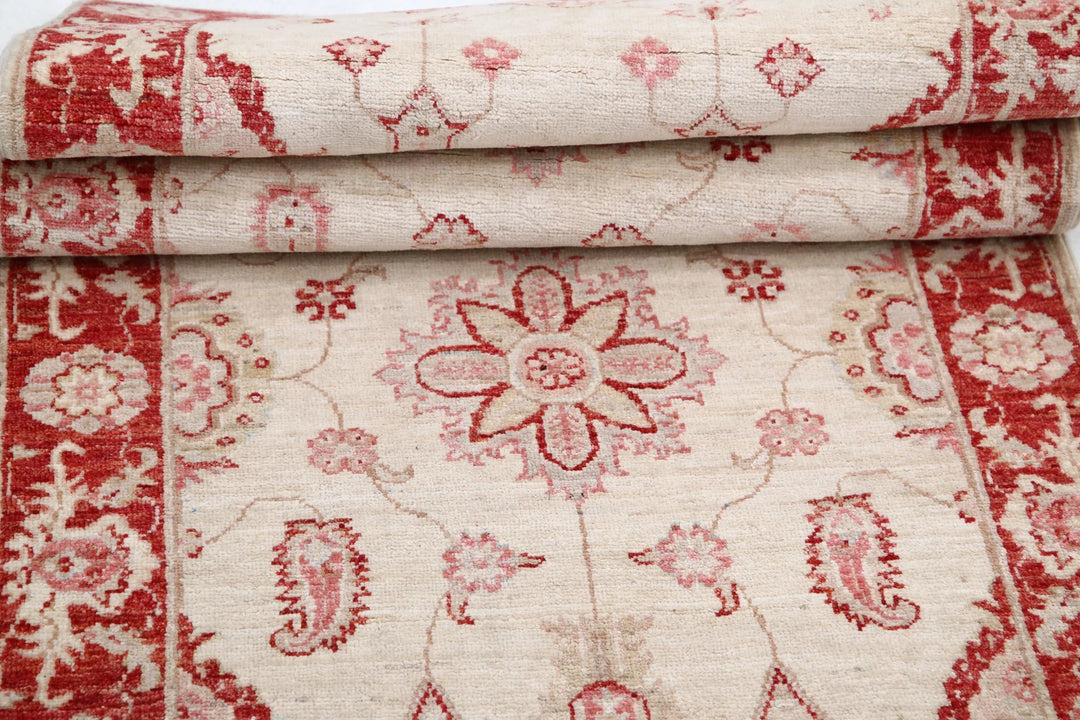 Ivory Afghan Ziegler Rug 2' 7" x 6' 8" Hand-Knotted | No. AT84667