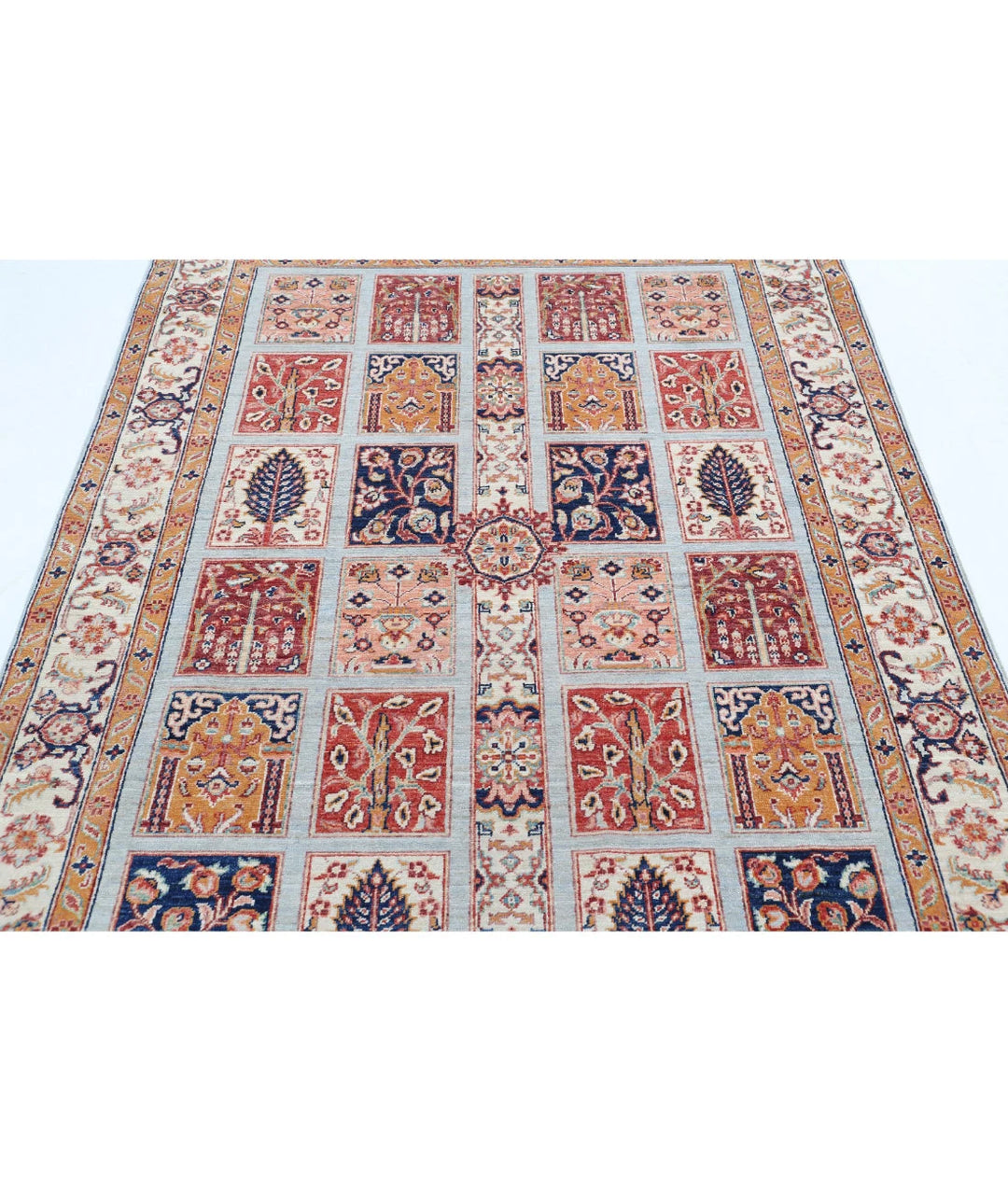 Afghan Bakhtiari Rug 4' 9" x 6' 5" Hand-Knotted | No. AT84866