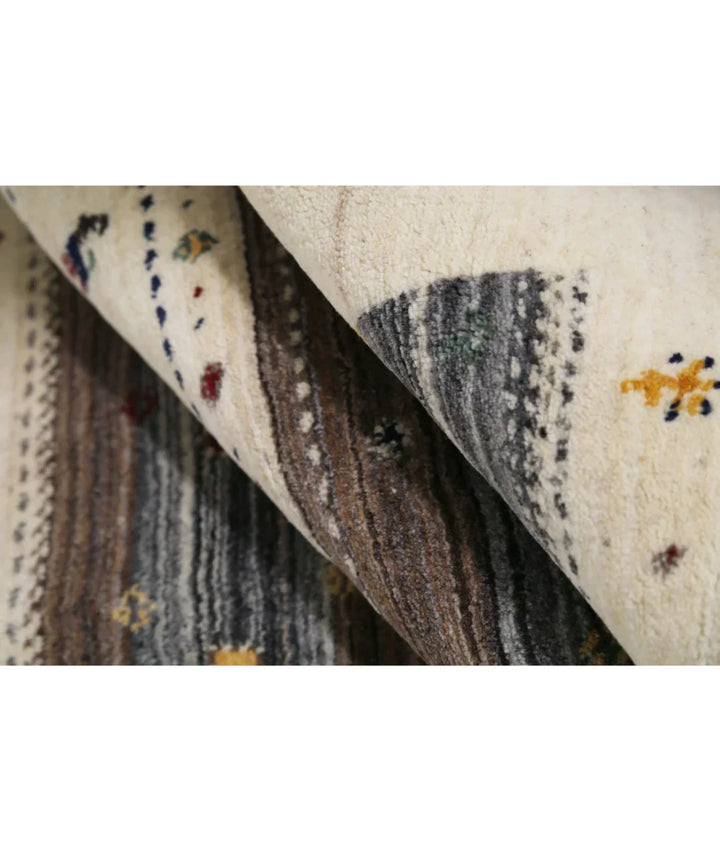 Ivory Indian Lori Rug 3' 11" x 5' 11" Hand-Knotted | No. AT85338