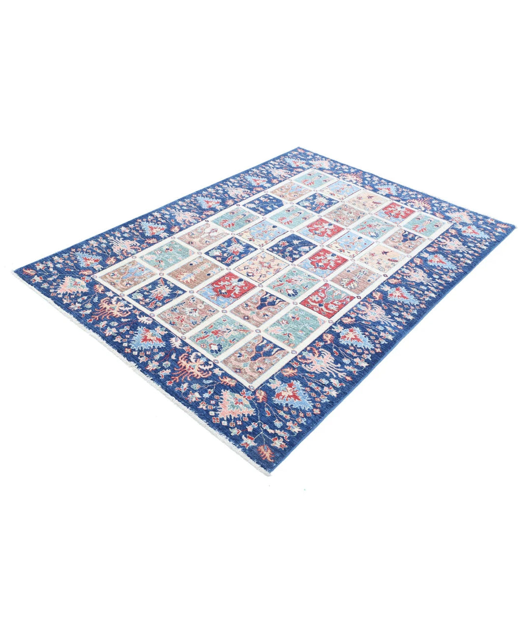 Afghan Bakhtiari Rug 4' 9" x 6' 8" Hand-Knotted | No. AT85344