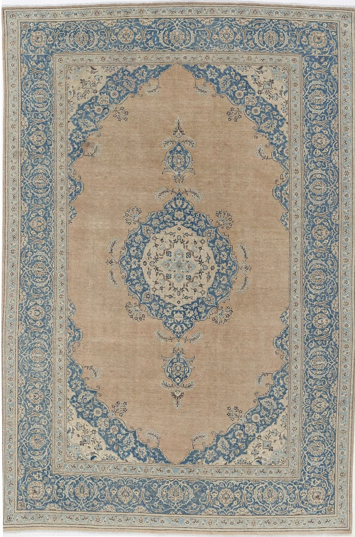 Persian Tabriz Rug 7' 4" x 11' 1" Hand-Knotted | No. AT85470