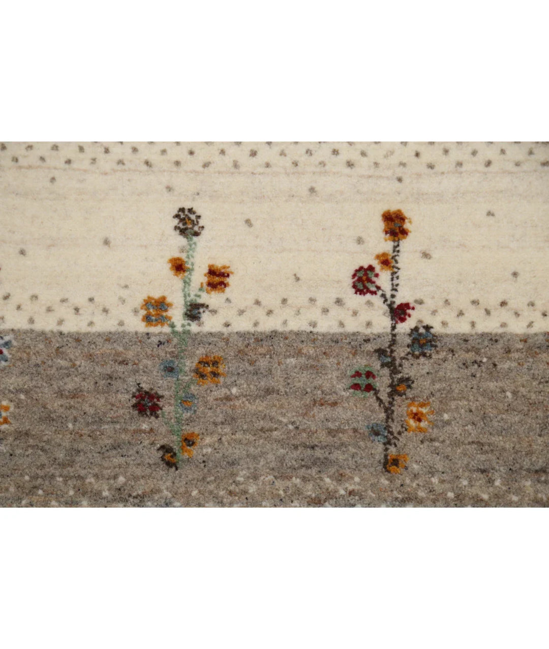 Ivory Indian Oriental Rug 4' 7" x 6' 6" Hand-Knotted | No. AT86108