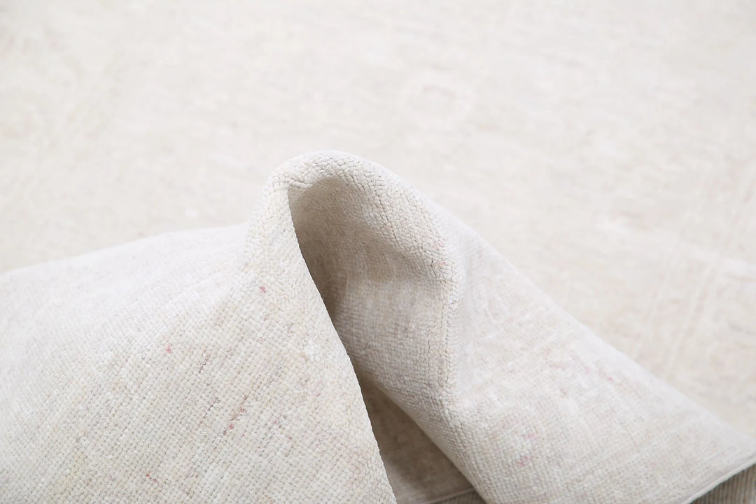 Afghan Serenity Rug 2' 6" x 8' 2" Hand-Knotted | No. AT87623