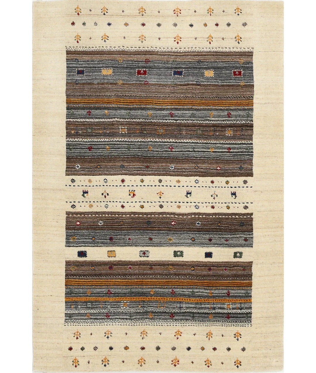 Ivory Indian Lori Rug 4' 0" x 5' 10" Hand-Knotted | No. AT883803