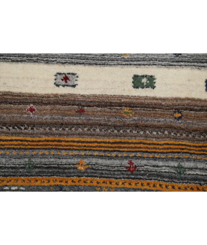 Ivory Indian Lori Rug 4' 0" x 5' 10" Hand-Knotted | No. AT883803