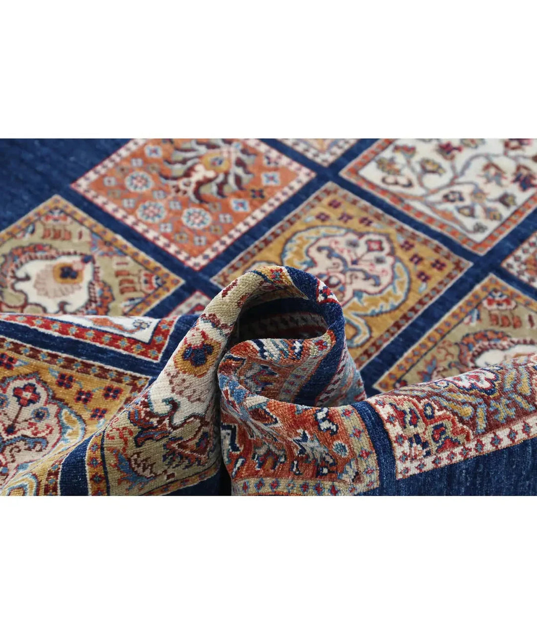 Afghan Bakhtiari Rug 4' 10" x 6' 3" Hand-Knotted | No. AT89067