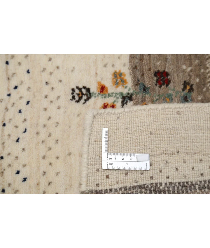 Ivory Indian Lori Rug 2' 9" x 4' 0" Hand-Knotted | No. AT90041