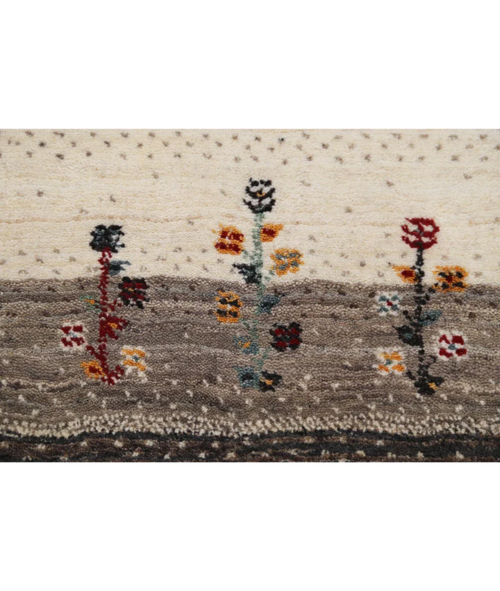 Ivory Indian Lori Rug 2' 9" x 4' 0" Hand-Knotted | No. AT90041