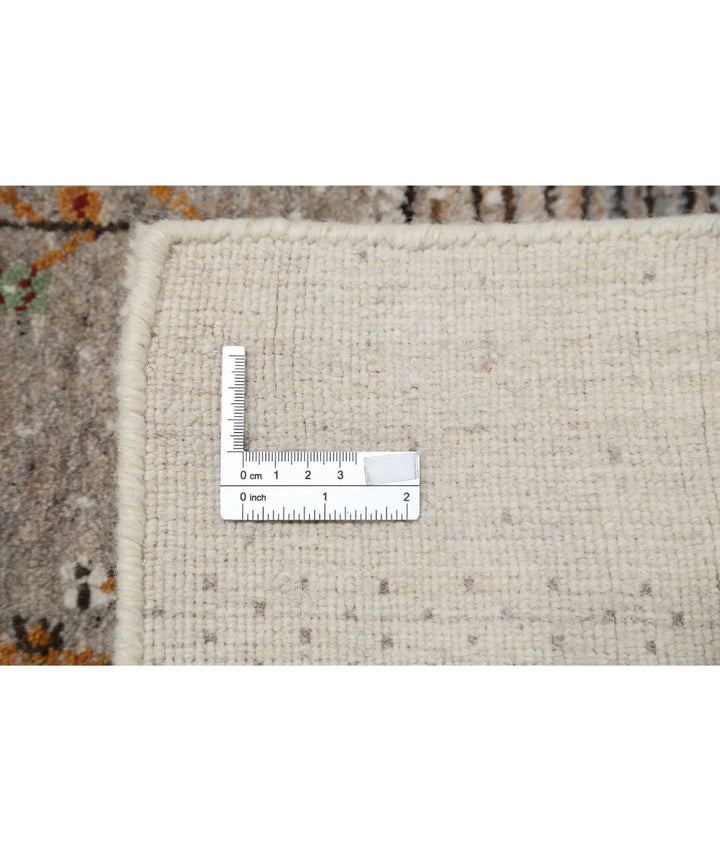 Ivory Indian Lori Rug 5' 3" x 7' 5" Hand-Knotted | No. AT90043