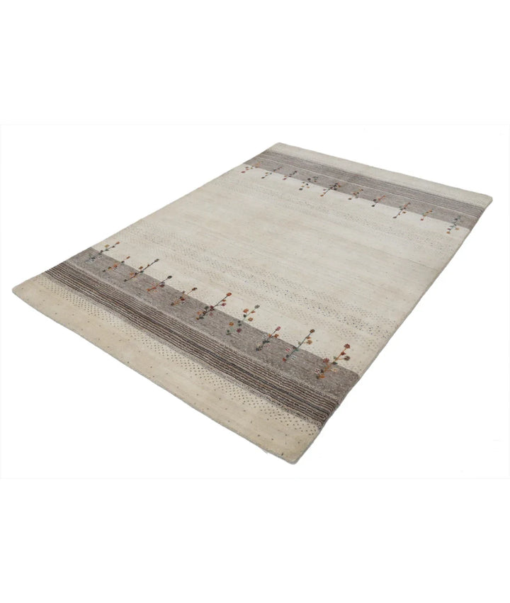 Ivory Indian Lori Rug 5' 3" x 7' 5" Hand-Knotted | No. AT90043
