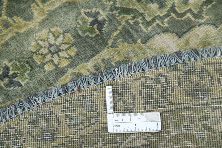 Indian Oriental Rug 5'8" x 5'9" Hand-Knotted | No. AT90748
