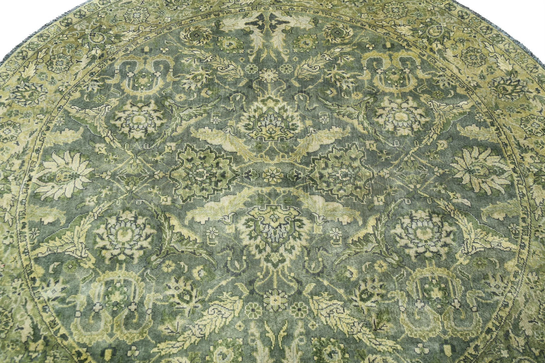 Indian Oriental Rug 5'8" x 5'9" Hand-Knotted | No. AT90748