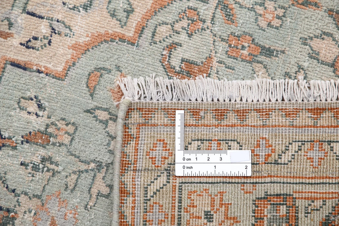 Ivory Persian Kashan Rug 9' 6" x 13' 2" Hand-Knotted | No. AT91481