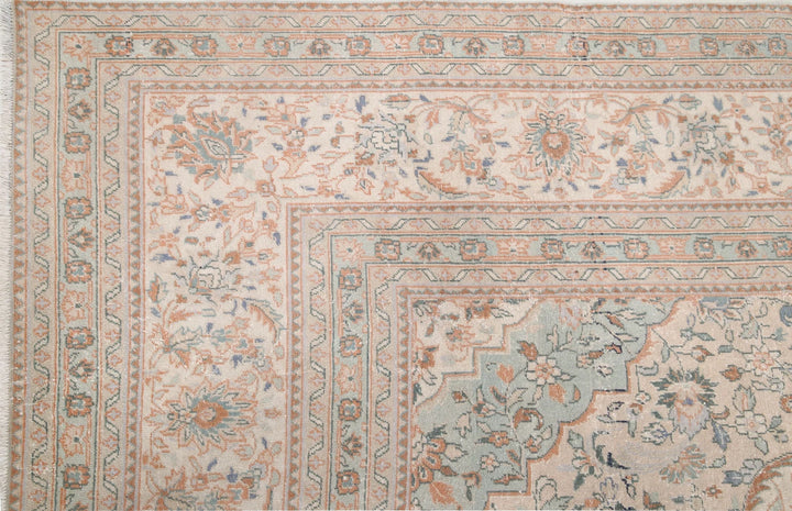 Ivory Persian Kashan Rug 9' 6" x 13' 2" Hand-Knotted | No. AT91481