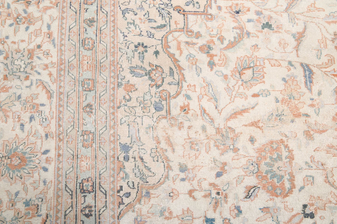 Ivory Persian Kashan Rug 9' 6" x 13' 2" Hand-Knotted | No. AT91481