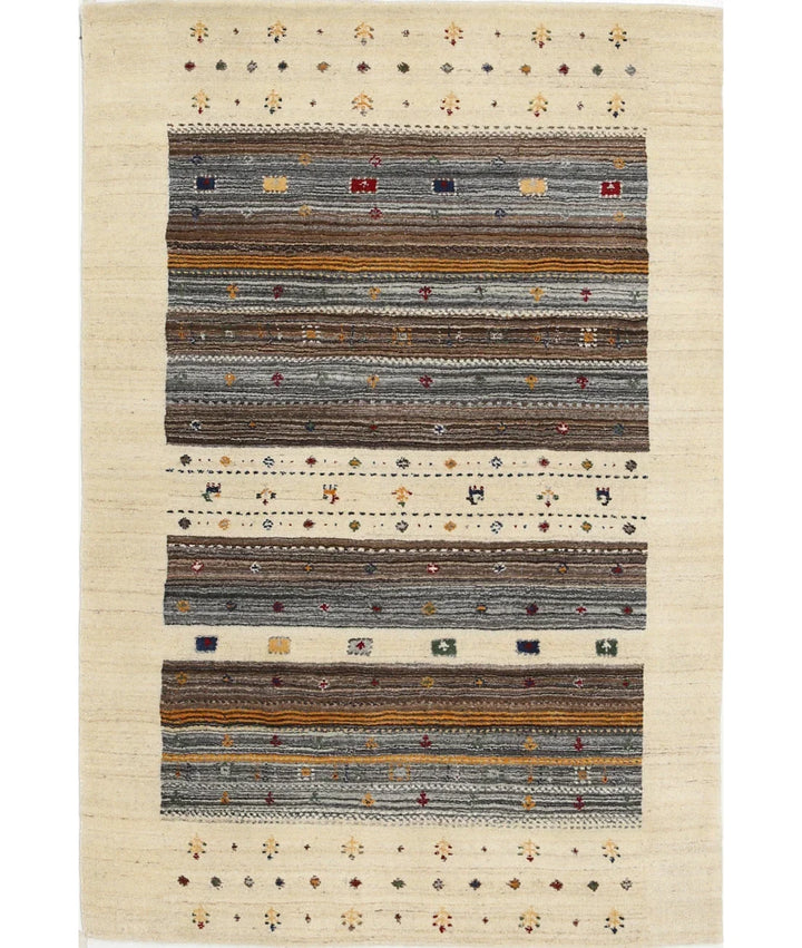 Ivory Indian Oriental Rug 4' 0" x 5' 11" Hand-Knotted | No. AT91504