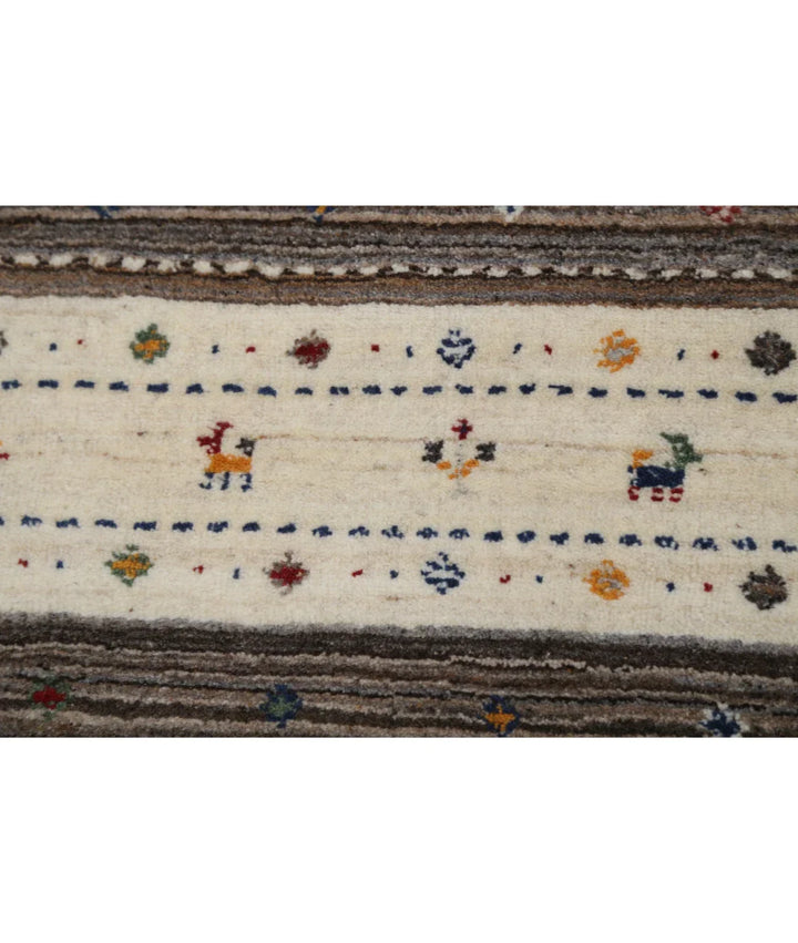 Ivory Indian Oriental Rug 4' 0" x 5' 11" Hand-Knotted | No. AT91504