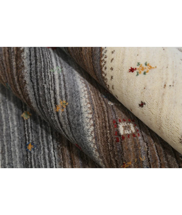 Ivory Indian Oriental Rug 5' 7" x 7' 11" Hand-Knotted | No. AT91521
