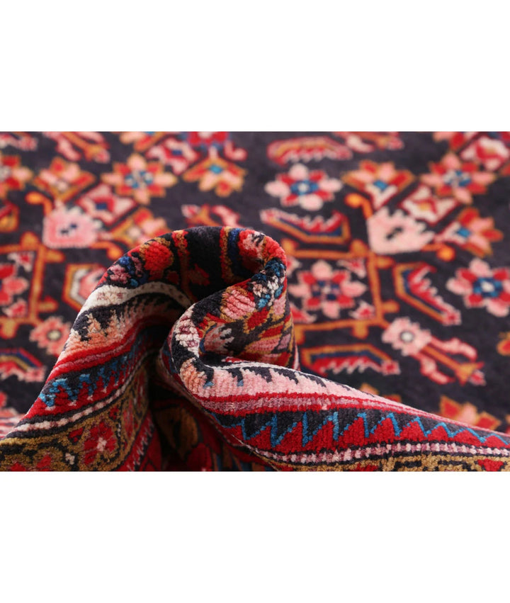 Persian Hamadan Rug 6' 11" x 9' 11" Hand-Knotted | No. AT91693