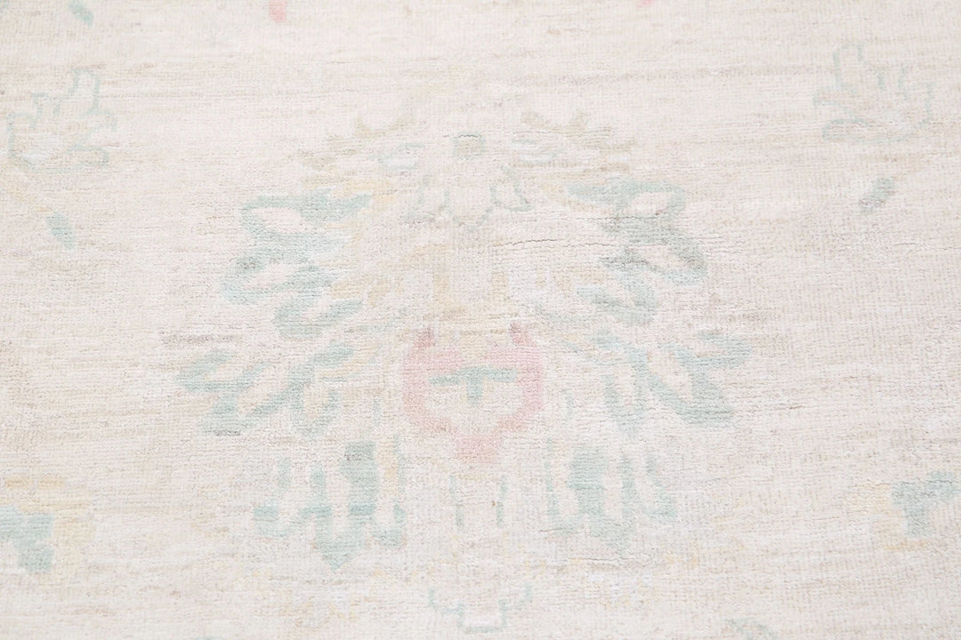 Ivory Afghan Serenity Rug 19' 4" x 25' 6" Hand-Knotted | No. AT92281