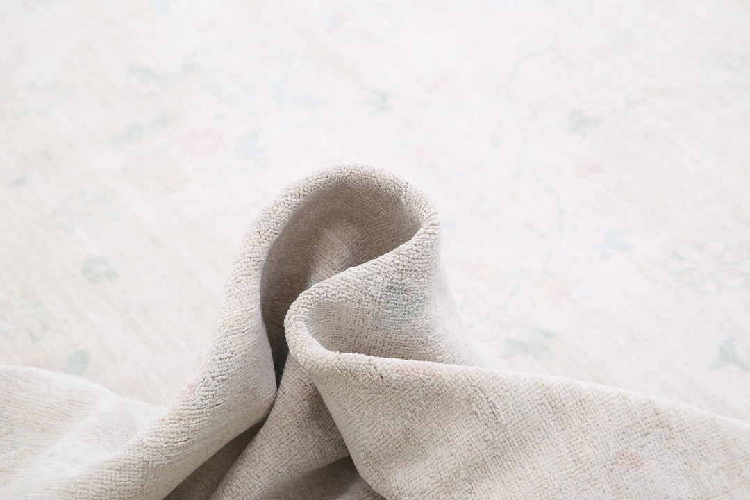 Ivory Afghan Serenity Rug 19' 4" x 25' 6" Hand-Knotted | No. AT92281