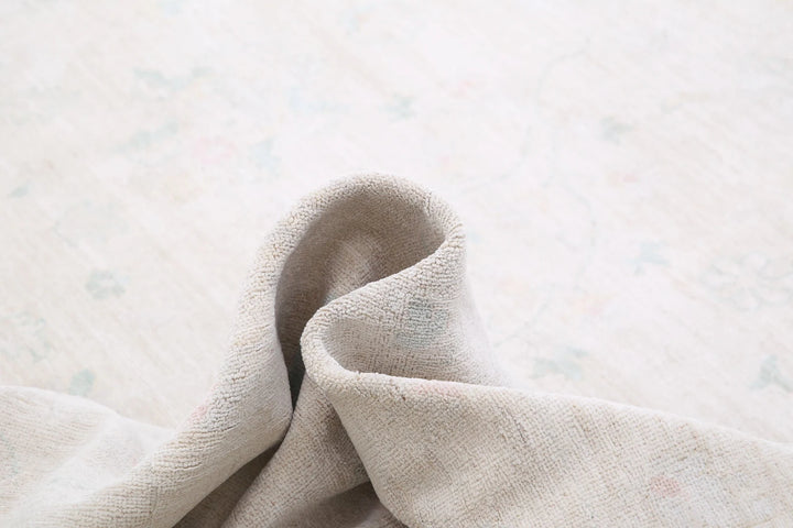 Ivory Afghan Serenity Rug 19' 4" x 25' 6" Hand-Knotted | No. AT92281