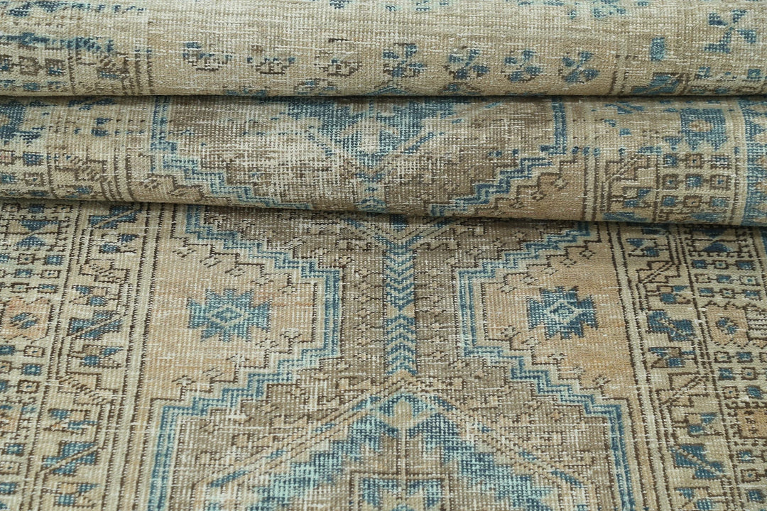 Persian Heriz Rug 3' 2" x 10' 6" Hand-Knotted | No. AT93159