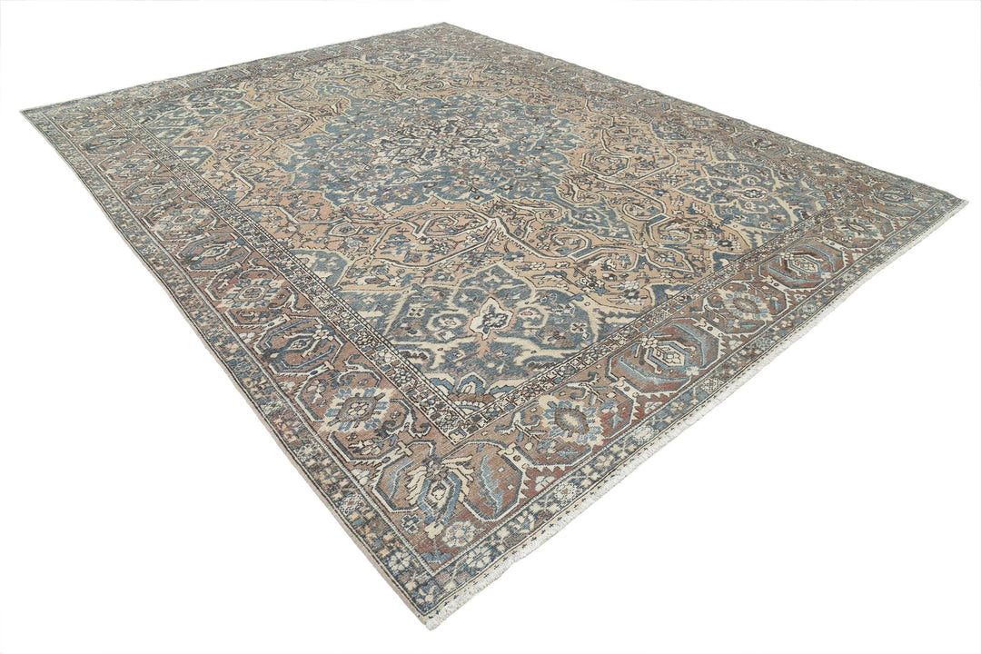 Persian Bakhtiari Rug 10' 6" x 13' 3" Hand-Knotted | No. AT93275
