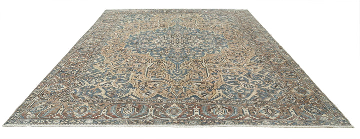 Persian Bakhtiari Rug 10' 6" x 13' 3" Hand-Knotted | No. AT93275