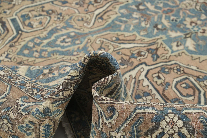 Persian Bakhtiari Rug 10' 6" x 13' 3" Hand-Knotted | No. AT93275