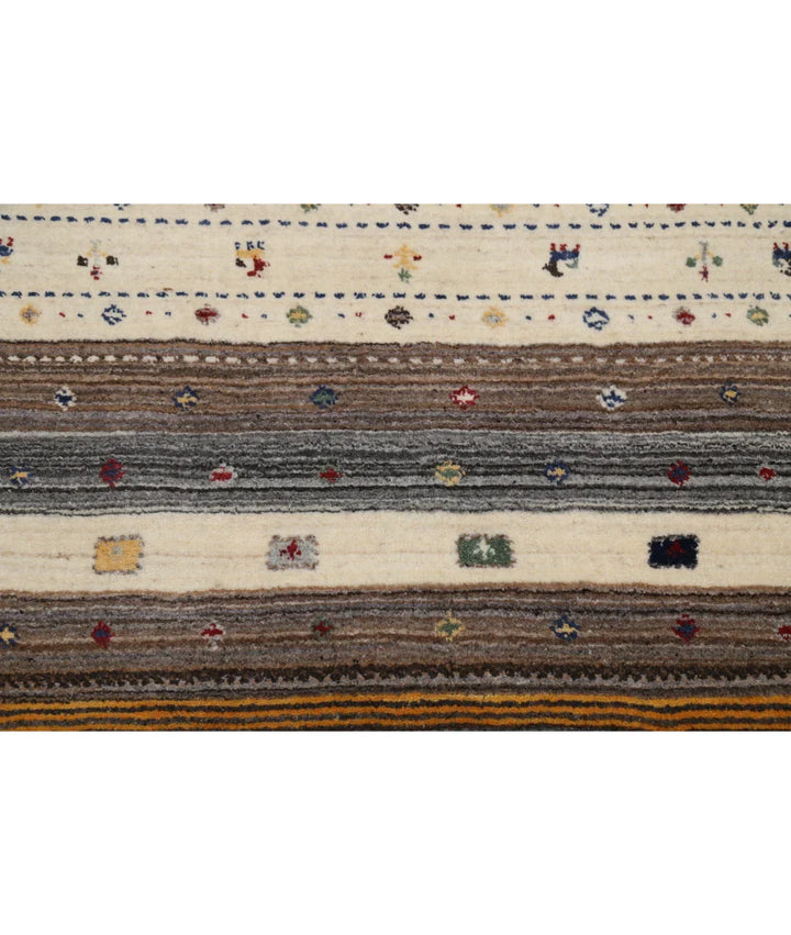 Ivory Indian Oriental Rug 4' 0" x 5' 11" Hand-Knotted | No. AT94600