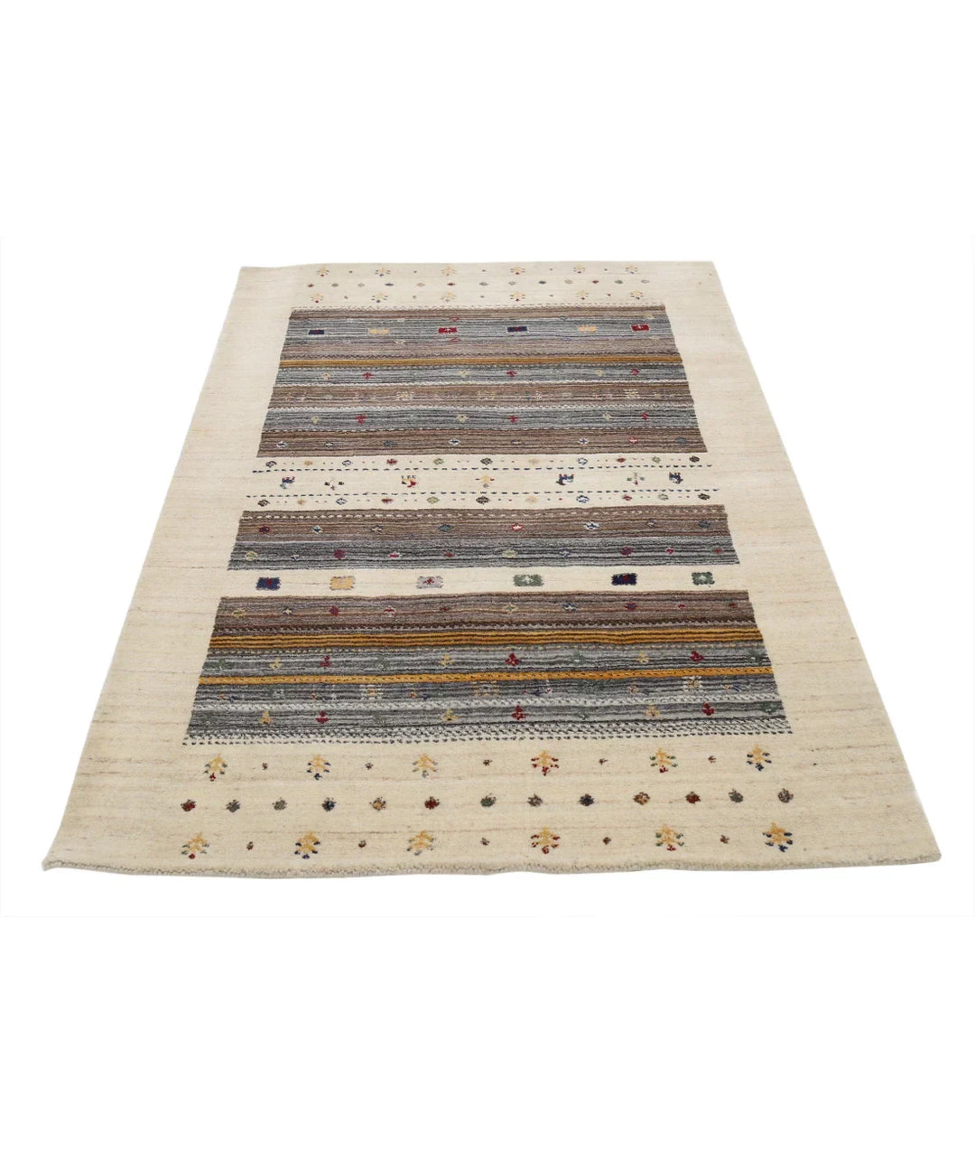 Ivory Indian Oriental Rug 4' 0" x 5' 11" Hand-Knotted | No. AT94600