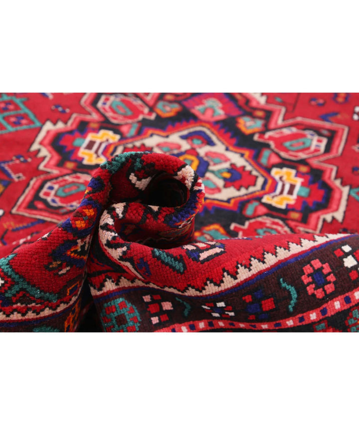 Persian Hamadan Rug 5' 4" x 7' 11" Hand-Knotted | No. AT95024