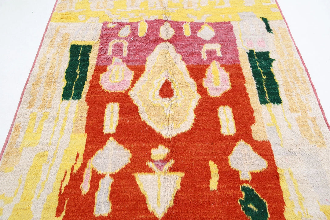 Moroccan Tribal Rug 5' 1" x 7' 0" Hand-Knotted | No. AT95735
