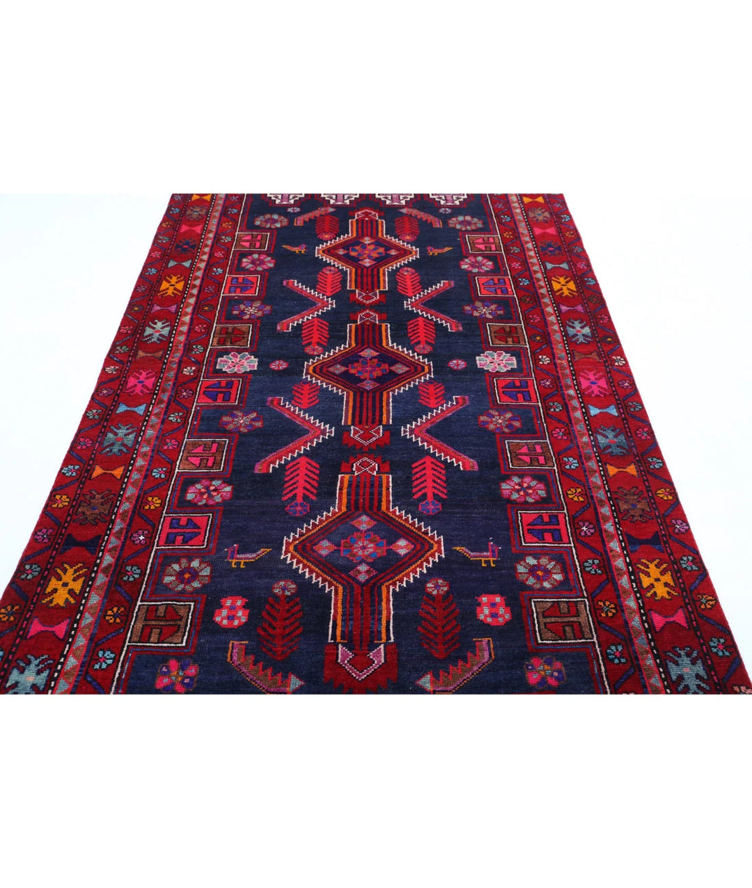 Persian Hamadan Rug 4' 10" x 8' 10" Hand-Knotted | No. AT95800
